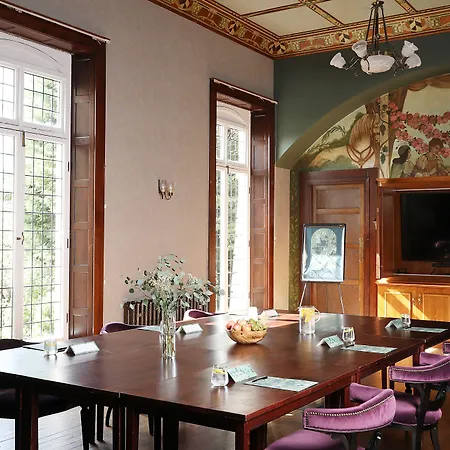 Elmbank York, Tapestry Collection By Hilton Hotel