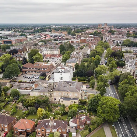 Hotel Elmbank York, Tapestry Collection By Hilton