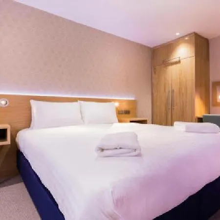 Elmbank York, Tapestry Collection By Hilton Hotel York
