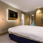 Hotel Elmbank York, Tapestry Collection By Hilton
